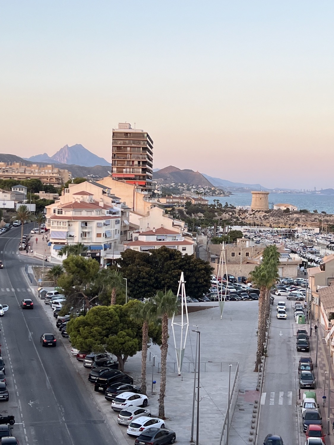 Tarde sobre el puerto — Playa Campello